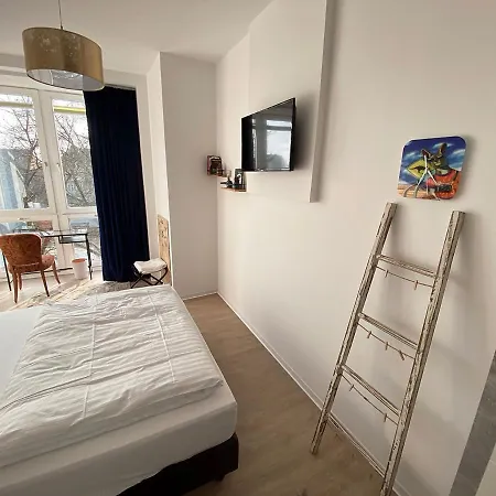 Hotel Kangarooms - Schlachte Weserpromenade 3*