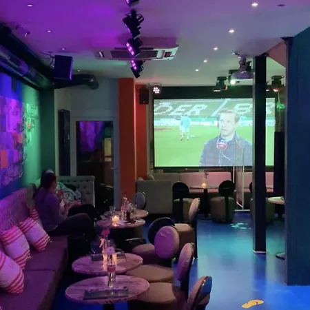 Hotel Kangarooms - Schlachte Weserpromenade 3*